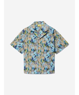 Off-White combine streetwear and architecture to create spellbinding everyday pieces. This boys green shirt features a magnetic watercolour print with a front button fastening, chest patch pocket, and all-over logo print. Camp Collar Cotton 100