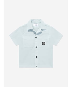 Introducing the Boys Logo Pocket Shirt in Blue by Stone Island Junioran essential for the discerning young wardrobe. Crafted in Italy, this designer piece heralds a blend of elegance and youthful charm for SS2025. Key Features Exquisitely Made in Italy Superior craftsmanship ensuring lasting quality. Distinctive Logo Detail Prominent Stone Island logo on the pocket for a touch of luxury. Vibrant Blue Hue A fresh, eye-catching color that complements any outfit. Comfort Fabric Soft materials tailored for comfort and movement.Elevate his styleinvest in timeless design this SS2025.