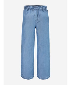 Unveil timeless elegance with the Tommy Hilfiger Girls Chambray Wide Leg Pants in striking blue, quintessential for SS2025. Impeccably tailored, these pants promise both flair comfort for a sophisticated young wardrobe. Key features include Classically Chic Exude an air of understated sophistication with a breezy, wide-leg design. Premium Fabric Crafted from the finest chambray for comfort durability. Versatile Style Easily pairs with both casual tees and polished tops.Elevate her ensemble with these exquisite pants from Tommy Hilfiger.