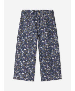 Dive into the stylish essence of the SS2025 season with the Girls Gersande Wide Leg Jeans in majestic blue by bonpoint. Here's why they're a wardrobe essential Contemporary Elegance Striking wide leg silhouette Luxe Materials Crafted from premium denim for lasting comfort Iconic Blue Hue Perfect for versatile styling.Revitalise your girl's collection with these chic, must-have jeans. Ideal for both casual flair and upscale gatherings!
