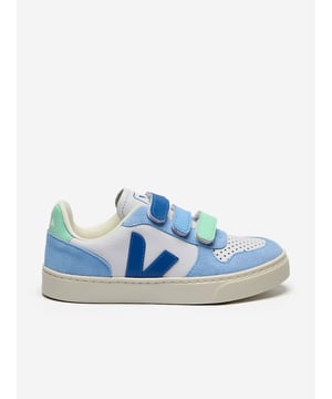 Unveil the charm of sustainable fashion with the Kids Chromefree Leather Small V-10 Trainers in Blue by Veja. Tailored for both boys and girls for SS2025, these trainers merge ecological innovation with chic design Chromefree Leather Crafted from pollutant-free, sustainable leather, ensuring eco-conscious elegance. Dynamic Colour A vibrant blue that stands out in any child's footwear collection. Versatile Design Perfect for various occasions, from playful outings to casual chic. Durable Comfort Engineered for comfort, supporting little feet during all their adventures. Embrace a stylish, sustainable future with Veja.