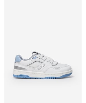 Introduce a touch of elegance to her daily ensemble with the BOSS Girls Lace Up Logo Trainers in White, a must-have for SS2025. Heres why theyre unmissable Pristine White Hue Crafted in a luxurious white, these trainers offer a versatile foundation for any outfit. Distinctive BOSS Branding Features bold logo detailing for a stylish, recognisable look. Supreme Comfort Engineered for comfort, perfect for all-day wear. Durable Construction Built to withstand the rigours of playful adventures.Effortlessly stylish, they are the quintessential addition to her wardrobe!