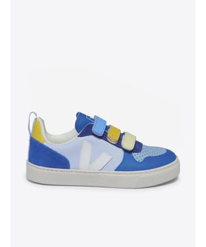 Introducing the Boys V-10 ChromeFree Leather Trainers, a luxury offering from the renowned French brand, Veja. Here is what makes it a must-have Eye-catching Multicolour These trainers come in a bright, multicoloured design that will attract all eyes and add a pop of colour to any outfit. Premium ChromeFree Leather Made from high-grade, environmentally-friendly ChromeFree leather, ensuring durability and luxury in each step. Versatile Style Perfect for activewear, these Veja trainers will effortlessly blend into your child's wardrobe. Comfort Maximized Offering ultimate comfort, these trainers are perfect for supporting all your little one's adventures. Upgrade your kid's closet now and let him step out in style!