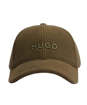 100% Polyester. Marke: Hugo. Gewebe: Fleece. Design: Gesticktes Logo, Unifarben. 4-reihiges Nähen, Oben mit Knopf, Mit gebogenem Rand, Umstochene Ösen. Gewebetechnik: Weich. Snapback. Silikonband getrimmt.