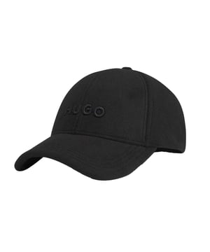 100% Polyester. Stof: Vlies. Ontwerp: Geborduurd logo, Effen. 4 rijen stiksels, knoop bovenaan, gebogen rand, gestikte oogjes. Stoftechnologie: Zacht. Sluiting: Snapback. Gemerkte lus.