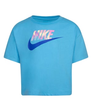 Design: Kontrast, Logo, Sublimierter Druck, Swoosh. Rundhalsausschnitt, gerippt. Kurzärmlig. Saum: Gerade. 110: 61 cm, 61 cm. 116: 63,5 cm, 63,5 cm. 104: 58,42 cm. 122: 66 cm.