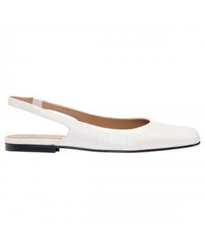 Bovenstuk: Nappaleer, Zacht. Voering: Leder. Buitenzool: Synthetisch. Slingback. Vlakke. Ontwerp: Eenvoudig. Teenstijl: Vierkant. Sluiting: Enkelbandje, Elastisch. Verpakking: In doos.