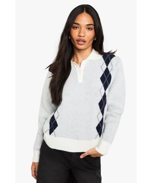 Nail new season knitwear in the jumpers and cardigans that are cosy yet coolGo back to nature with your knits this season and add animal motifs to your must-haves. When you're not wrapping up in woodland warmers, nod to chunky Nordic knits and polo neck jumpers in peppered marl for your laidback layering pieces. Bejewelled basics and standout sequin sweaters transform your knitwear for nights out.