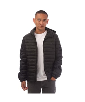 100% Nylon. Design: Logo, Gesteppt. Gewebetechnik: wasserabweisend. Bündchen: Elastisch. Mit Kapuze. Langärmlig. Taschenart: Zwei Seitentaschen. Durchgehender Reißverschluss. S: 96,52 cm. M: 104 cm. L: 112 cm. XL: 119,38 cm. XXL: 127 cm.