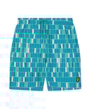100% Nylon. Voering: Gaas. Ontwerp: Geometrisch, Logo, Gedrukt. Zakken: 2 Zijzakken, 1 Achterzak, Drukknoopsluiting. Bevestiging: Pull-On. Geschikt: Regelmatig. Taille: Koord, Elastisch.
