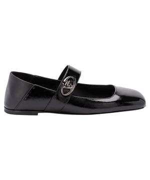 Composition: 100% calf leather  

Inner: Leather
Insole: Leather
Sole: Leather
Patent effect
Square toe
Branded insole
Top Vlogo locker closure
Made in  Italy
Gender: WOMEN
Product code: 5W2S0JV2IZM_0NO
Code: SHO VQ 2 FL SS25 13251