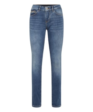 Estilo y originalidad con estos jeggings vaqueros de 5 bolsillos de corte básico y elementos brillantes. Descubra más.                                                                Denim elástico   Parche con pedrería en el bolsillo trasero derecho   Parche con logotipo cosido en la parte trasera   Cierre con un solo botón metálico   Ajuste: Slim
