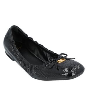 - Black, goatskin, patent finish, ruched detailing, VLogo Signature, square toe, slip-on style, flat sole
- Lining: Goat Skin 100%. Sole: Plastic 100%. Outer: Goat Skin 100%