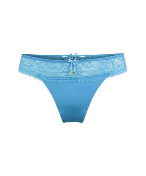 Coral Tones.... Een echte frisse serie voor dit seizoen! Deze romantische serie met veel kant mag niet ontbreken in je collectie. De string is semi-transparant aan de voor- en achterzijde en is afgewerkt met een strikje met gouden detail aan de achterzijde.