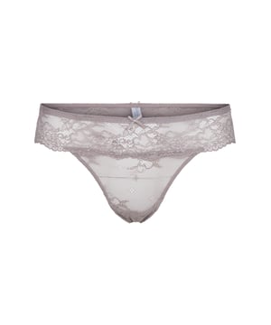 De 1400T string is een van de toppers uit de LingaDore Daily collectie. Combineer deze string met verschillende beha’s uit de gelijknamige Daily serie om uw LingaDore set compleet te maken. De string is gemaakt van  zacht kant  in combinatie met micro en heeft een katoenen kruisje.