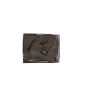 Brand: Calvin Klein Jeans
  Gender: Men
  Type: Scarves
  Season: Fall/Winter
  Color: brown
  Article code: K50K512470
  Composition: 50% acrylic 50% cotton
  Washing: machine wash at 30Â°
Material: Knitted acrylic