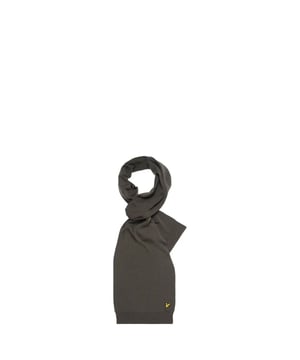 Marca: Lyle & Scott.
  Genero: Hombres.
  Tipo: Bufandas.
  Temporada: Otono/Invierno.
  Color: gris.
  Codigo del articulo: SV911ARC.
  Composicion: 100% poliester.
  Lavado: lavar a mano.
