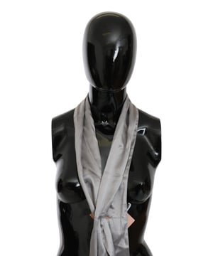 Brand new with tags
  Gender: Men
  Color: Silver
  Material: 96% Silk 4% Elastane
  Logo details
  Made in Italy
  Size: 15 cm x 220 cm