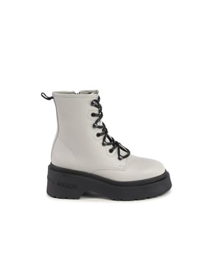 Marca: Tommy Hilfiger.
  Modelo: EN0EN02404AEV.
  Color: Beige.
  Composicion: 100% Cuero.
  Fabricado en Portugal.
  Genero: Mujeres.