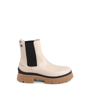 Marke: Tommy Hilfiger.
  Stil: Damen Stiefel.
  Modell: FW0FW06649ACI.
  Farbe: Beige.
  Zusammensetzung: 100% Leder.
  Hergestellt in Portugal.