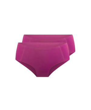 De 1400SH-1 is een nieuwe topper uit de LingaDore Daily collectie. Deze comfortabele nieuwe hipster is gemaakt van zachte micro en heeft een katoenen kruisje. De slip voelt en draagt als een tweede huid en is onzichtbaar onder je kleding. Ze worden verpakt per 2 stuks en zijn matchend met de kleuren uit de lingerie collectie.