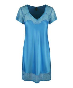 Powder Puff… Deze rustige maar toch sprekende serie met veel kant mag niet ontbreken in je collectie. Deze soepel vallende jurk met kanten mouwen en hals is super trendy!