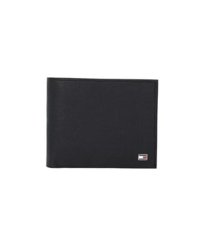 Marca: Tommy Hilfiger.
  Genero: Hombre.
  Tipo: Carteras.
  Temporada: Otono/Invierno.
  Color: negro.
  Bolsillos: bolsillos interiores.
  Tamano (cm): 10x12x1.5.
  Codigo del articulo: AM0AM13519.
  Composicion: 100% cuero.