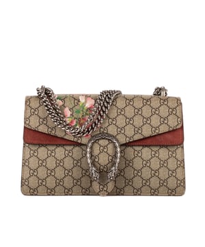 Gucci Tassen Blooms Dionysus Small Schoudertas in de Beige/Rood Gecoat canvas in de Zilver  hardware. Het product is in In Uitstekende Staat (A).
  Afmetingen: 27x16x6 cm 
  Inclusief accessoires: None
  Opmerkingen over de binnenkant: Licht witte vlek op suède
Opmerkingen over de hardware: Krassen
  BrandCo Paris vindt zeldzame artikelen in de beste staat voor ongelooflijke prijzen. Het is de moeite waard om geduldig te zijn! Koop met vertrouwen: alle artikelen van BrandCo Paris worden zorgvuldig geselecteerd en geverifieerd door ons team van experts.

  Alle artikelen worden geleverd met een certificaat van echtheid en verpakt door BrandCo Paris.

  Classificatietabel voor de conditie van het artikel:

  N (als nieuw)
  AA (perfecte staat)
  A (uitstekende staat)
  AB (zeer goede staat)
  B (goede/redelijke staat)