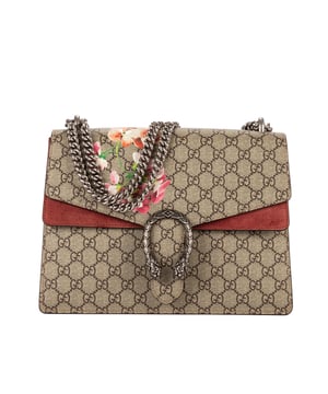 Gucci Bolsos Blooms Dionysus Medium Bolso de hombro en Beige/Rojo Lona recubierta y Plata hardware. El producto esta en Excelentes Condiciones (A).
  Dimensiones: 29.5x21x6 cm 
  Accesorios incluidos: None
  Notas de Interior: Mancha blanca clara en gamuza
Notas de Hardware: Arañazos
  BrandCo Paris encuentra artículos raros y en las mejores condiciones a precios increíbles. ¡Vale la pena tener paciencia! Compra con confianza: todos los artículos de BrandCo Paris son seleccionados y autenticados cuidadosamente por nuestro equipo de expertos.
  Todos los artículos vienen con un certificado de autenticidad y un embalaje entregado por BrandCo Paris.
  Tabla de clasificación de la condición del artículo
  N (como nuevo)
  AA (perfecto estado)
  A (excelente estado)
  AB (muy buen estado)
  B (bueno/regular)