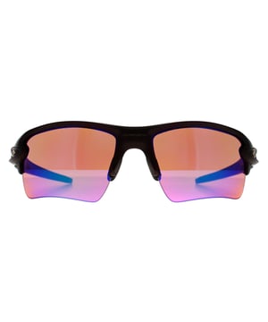 Las gafas de sol Oakley Wrap Mens Matte Grenache Prizm Golf Flak 2 XL se han tomado de la colección Performance de Oakley con una montura de tamaño estándar que cuenta con una cobertura de lente mejorada con una lente más profunda en la montura sin montura a la que se le ha dado incluso más agarre que las encarnaciones anteriores con las varillas, así como las plaquetas nasales totalmente cubiertas con unobtanium que se agarra más con la transpiración. La lente Prizm Road se ha diseñado específicamente para mejorar la visión y que puedas ver fácilmente obstáculos como rocas y surcos.