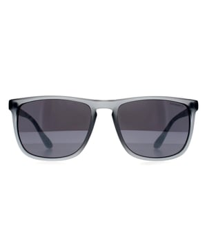 De Superdry rechthoekige heren zonnebril Shockwave Mat Crystal Dark Grey Fade is ontworpen om een revolutie teweeg te brengen in je outdoorervaring. Met een slank en dynamisch ontwerp biedt deze zonnebril een perfecte balans tussen stijl en prestaties. De ongeëvenaarde duurzaamheid en flexibiliteit van het montuur maken hem ideaal voor zelfs de meest veeleisende avonturen. Of je nu bergtoppen bedwingt of langs het strand wandelt, deze zonnebril is je ultieme metgezel en belooft ongeëvenaard comfort, bescherming en stijl voor elke reis.