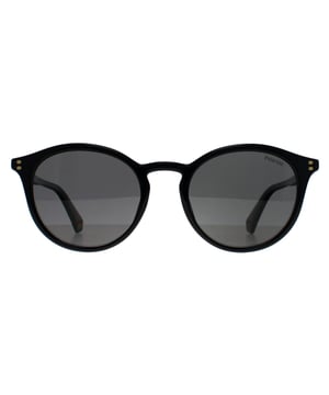 Die Polaroid PLD 6233/S 807 M9 schwarz-grau polarisierte Sonnenbrille hat einen zeitlosen, runden Rahmen aus leichtem, umweltfreundlichem Polycarbonat, der ganztÃ¤gigen Tragekomfort garantiert. Ausgestattet mit polarisierten GlÃ¤sern bietet sie 100 % UV-Schutz, reduziert Blendeffekte und verbessert die Sicht bei hellem Wetter. Die schlanken BÃ¼gel sind mit einem dezenten Polaroid-Logo und einem Regenbogen-Detail auf der Innenseite der Endspitze verziert, die dem Design einen Hauch von PersÃ¶nlichkeit verleihen.