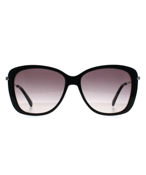 Die Longchamp LO616S 005 Sonnenbrille mit schwarz-grauem Farbverlauf ist eine atemberaubende VerkÃ¶rperung moderner Pariser Eleganz, die nahtlos zeitlose Cat-Eye-AllÃ¼ren mit zeitgemÃ¤ÃŸer FemininitÃ¤t verbindet. Die Sonnenbrille ist aus leichtem und dennoch strapazierfÃ¤higem Kunststoff gefertigt und bietet mÃ¼helosen Tragekomfort fÃ¼r den ganzen Tag. Der schwarze Rahmen schmiegt sich anmutig an das Gesicht an, wÃ¤hrend die grauen VerlaufsglÃ¤ser einen Hauch von Geheimnis und Raffinesse verleihen. Die subtilen Designelemente sind eine Anspielung auf das Erbe von Longchamp und zeugen von ausgefeilter Handwerkskunst und Liebe zum Detail. Diese Sonnenbrille ist nicht nur ein Accessoire, sondern auch ein stilvolles und selbstbewusstes Statement fÃ¼r alle, die auf schicke Raffinesse mit einem gewissen Etwas Wert legen.
