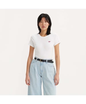 Ribbed crewneck.Short sleeves.Featuring Levi's® classic logo at the chest.Classic fit.Machine wash cold  wash and dry inside out with like colours  liquid detergent is recommended  dry cleaning possible  warm iron if needed.