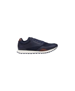 Merk: Tommy Hilfiger
  Geslacht: Heren
  Type: Sneakers
  Seizoen: Herfst/Winter
  Kleur: blauw
  Sluiting: veters
  Artikelcode: FM0FM05522
  Samenstelling: 90% leer 10% polyurethaan