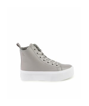 Produkt: Calvin Klein Damen Turnschuhe GRAU YW0YW01180PQ1.
  Detail: YW0YW01180PQ1.
  Farbe: Grau.
  Zusammensetzung: 100% Leder.
  Hergestellt in China.