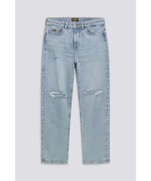 Vaqueros de mujer con pernera pitillo y cintura alta. Garantizan un alto rendimiento en términos de elasticidad, comodidad y recuperación, combinado con el carácter arenoso que aportan los lavados. Frescura y versatilidad en cada detalle.