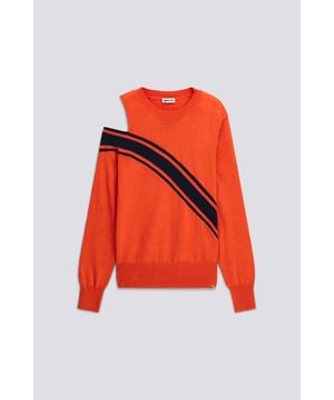 Un compañero versátil para los looks diarios, este jersey presenta un estampado diagonal y un hombro recortado. Imprescindible para un fondo de armario de temporada con un aire sporty chic.   Características principales:  Mezcla de viscosa y cachemira Corte recto Estampado diagonal de intarsia Corte en el hombro derecho