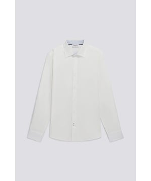 Un aspecto limpio y la atención a los detalles hacen de ella una de las piezas más versátiles del armario. La camisa de popelina elástica para hombre presenta un corte minimalista y detalles refinados, como el ribete interior en el cuello y los puños, que añaden un toque de estilo incluso a los looks más informales.   Características principales:  Popelín elástico Corte entallado Cierre con botones Ribete interior en cuello y puños Logotipo en el puño