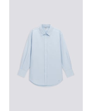 Camisa oversize de mujer con aberturas laterales. Una solución de estilo y versatilidad, desde looks business hasta momentos de ocio.   Características principales:  Algodón Oxford Corte oversize