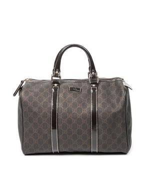Gucci Tassen Medium Boston  Handtas in de Donkerbruin Gecoat canvas in de Goud  hardware. Het product is in In Uitstekende Staat (A).
  Afmetingen: 33x22x18 cm 
  Inclusief accessoires: None
  
  BrandCo Paris vindt zeldzame artikelen in de beste staat voor ongelooflijke prijzen. Het is de moeite waard om geduldig te zijn! Koop met vertrouwen: alle artikelen van BrandCo Paris worden zorgvuldig geselecteerd en geverifieerd door ons team van experts.

  Alle artikelen worden geleverd met een certificaat van echtheid en verpakt door BrandCo Paris.

  Classificatietabel voor de conditie van het artikel:

  N (als nieuw)
  AA (perfecte staat)
  A (uitstekende staat)
  AB (zeer goede staat)
  B (goede/redelijke staat)