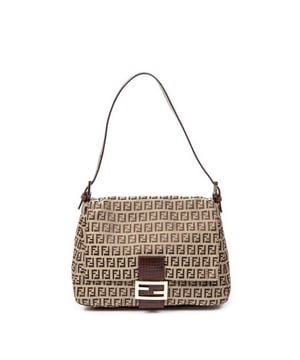 Fendi Bolsos Mama Forever  Bolso de hombro en Marrón/Caqui Lienzo y Oro hardware. El producto esta en Excelentes Condiciones (A).
  Dimensiones: 28x19x11 cm 
  Accesorios incluidos: Dustbag
  
  BrandCo Paris encuentra artículos raros y en las mejores condiciones a precios increíbles. ¡Vale la pena tener paciencia! Compra con confianza: todos los artículos de BrandCo Paris son seleccionados y autenticados cuidadosamente por nuestro equipo de expertos.
  Todos los artículos vienen con un certificado de autenticidad y un embalaje entregado por BrandCo Paris.
  Tabla de clasificación de la condición del artículo
  N (como nuevo)
  AA (perfecto estado)
  A (excelente estado)
  AB (muy buen estado)
  B (bueno/regular)