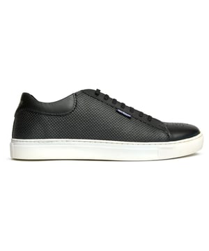 Mens black Lambretta peter trainers, manufactured with leather and a rubber sole. Featuring: contoured insole, leather upper, brogue toe design and lambretta branding.