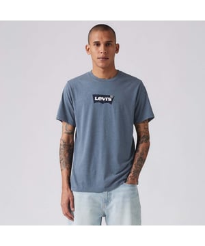 Crewneck.Short sleeves.Finished with a bold graphic.Standard fit.Wash and dry inside out with like colors  preferably with a liquid detergent.
