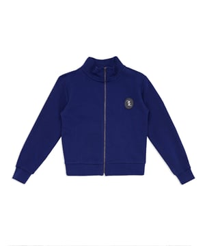 El look universitario es un aspecto clave de todas las colecciones dedicadas a los niños. Billionaire no podía ignorar esta tendencia. Esta sudadera de felpa de algodón está adornada con el emblema de la firma termoestampado en la espalda con tachuelas pequeñas. Presenta el logotipo de la doble B de metal en un parche de piel en la parte izquierda del pecho. Cierre de cremallera. Cuello, puños y borde inferior de canalé.