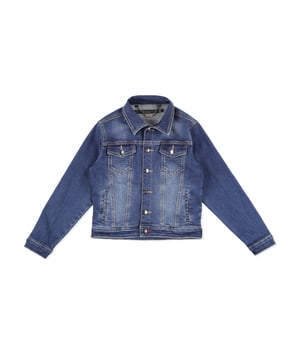 There’s always room in anyone’s wardrobe for the stone washed denim jacket. Billionaire added a few elements to make it more unique. As a matter of fact this version features the Maison's lettering embroidered on the yoke. Metal buttoning as on cuffs and on the cuffs and the two pouch pockets with flap. Two other slit pockets.