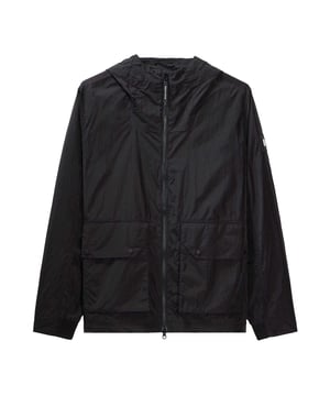 Nylon, Polyurethan. Futterstoff: Netzmaterial, Polyester. Design: Logo, Patch, Unifarben. Mit Kapuze. Innen gerippt, Langärmlig. Kapuzenmerkmale: Gesichtsschutz aus Mesh, Aufnähen. Passform: Regulär. Taschenart: 2 Vordertaschen, Klappenverschluss, Bolzenbefestigung. Durchgehender Reißverschluss. Saum: anpassbar, mit Kordelzug. XS: 102 cm. S: 107 cm. M: 112 cm. L: 119,38 cm. XL: 127 cm. XXL: 136 cm. 3XL: 143,5 cm.