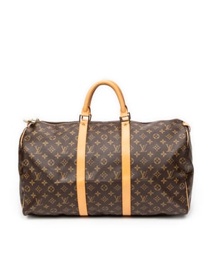Louis Vuitton Bolsos Keepall 50 Bolsa de viaje en Marrón Lona recubierta y Latón dorado hardware. El producto esta en Excelentes Condiciones (A).
  Dimensiones: 50x26x22 cm 
  Accesorios incluidos: None
  Notas de Exterior: Ligeras marcas de suciedad en vachetta
Notas de la correa/asa: Ligeras marcas de suciedad
  BrandCo Paris encuentra artículos raros y en las mejores condiciones a precios increíbles. ¡Vale la pena tener paciencia! Compra con confianza: todos los artículos de BrandCo Paris son seleccionados y autenticados cuidadosamente por nuestro equipo de expertos.
  Todos los artículos vienen con un certificado de autenticidad y un embalaje entregado por BrandCo Paris.
  Tabla de clasificación de la condición del artículo
  N (como nuevo)
  AA (perfecto estado)
  A (excelente estado)
  AB (muy buen estado)
  B (bueno/regular)