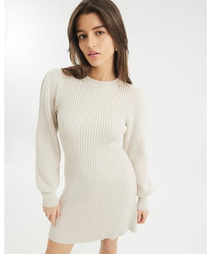 Knitted, Crew neckline, Ribbed detail, Long sleeves, Mini length