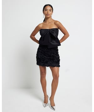 Bandeau dress, Bardot neckline, Mini length, Bow detail, Sleeveless
